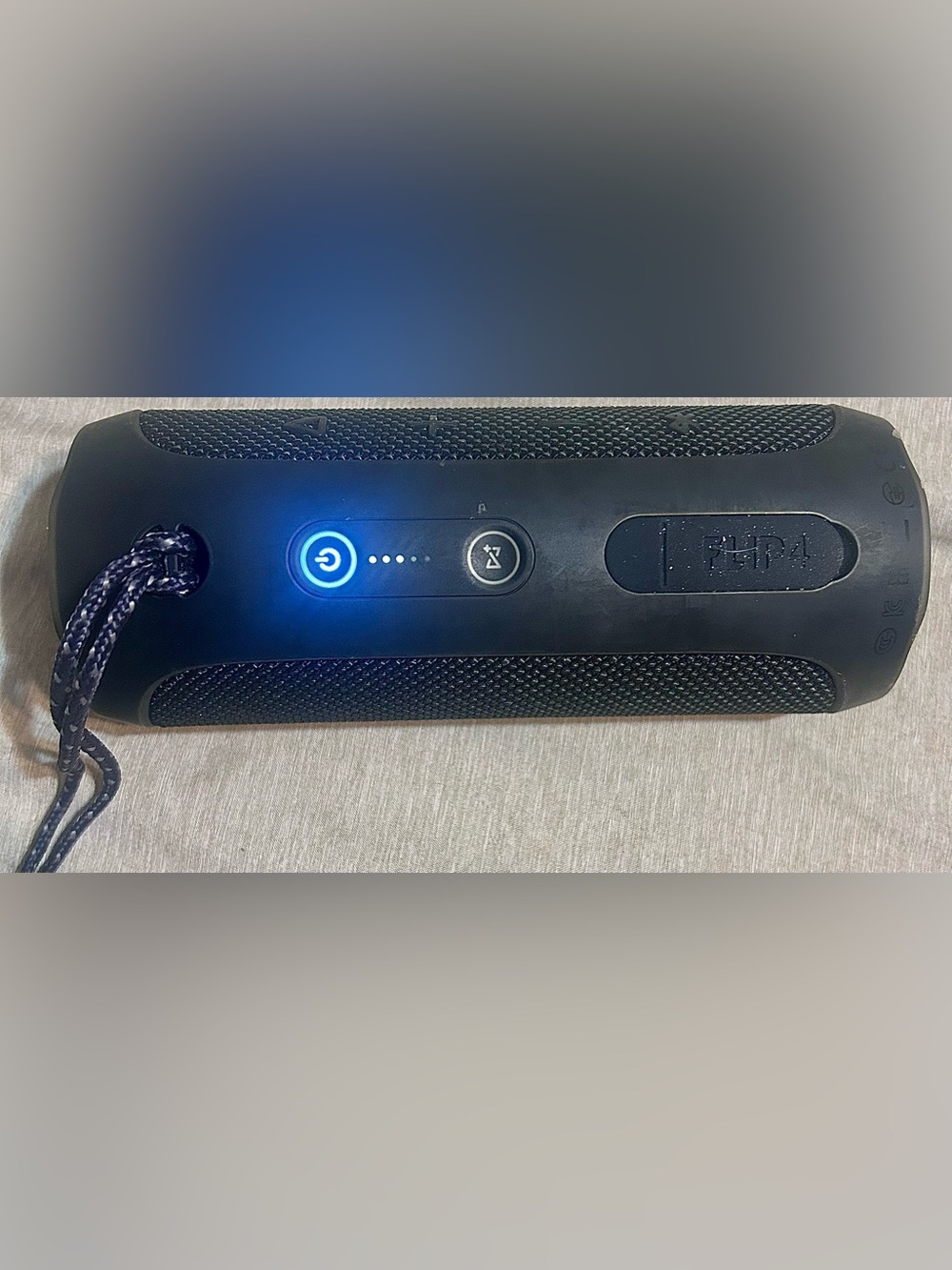 JBL Flip 4 Bluetooth Speaker